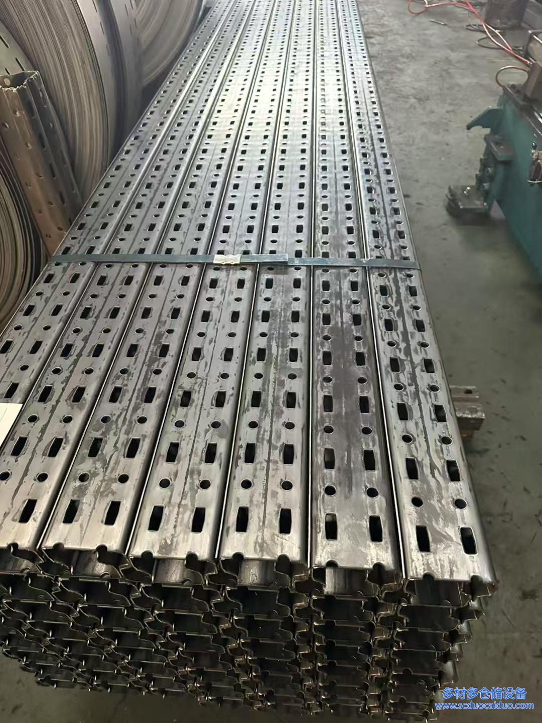 四川多材多 Q235B重型货架 立柱截面100×50×2.0mm 参数展示