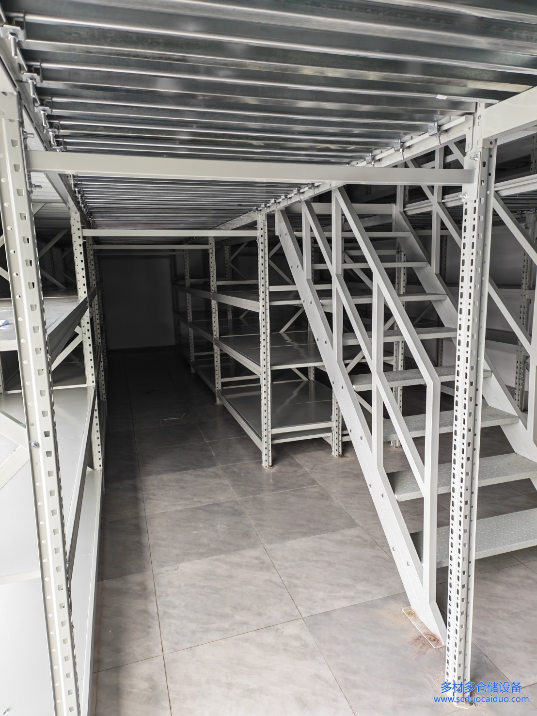 吉利4S店仓储区改造前现状