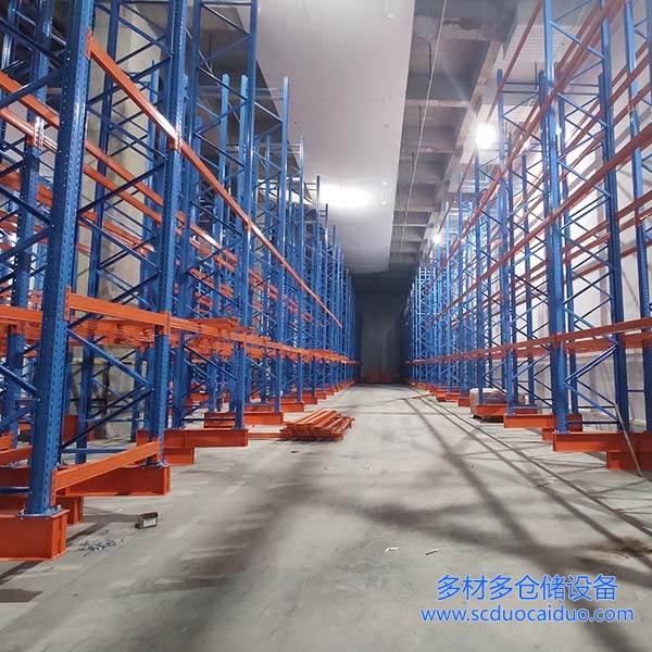 成都重型仓储货架安装现场
